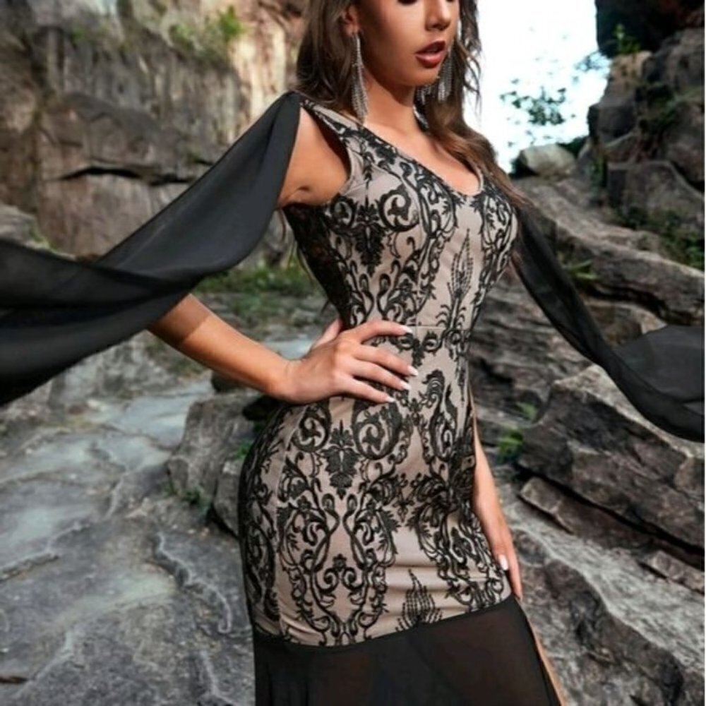 PREMIUM BRAND AND QUALITY SPECIAL EVENT MAXI DRESS - Picture 6 of 9